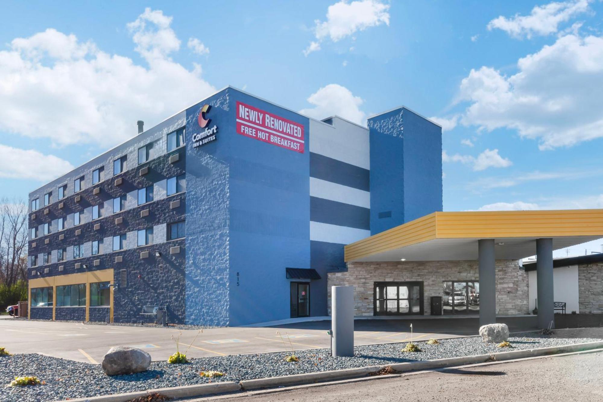 Comfort Inn & Suites Beaver Dam Exterior foto